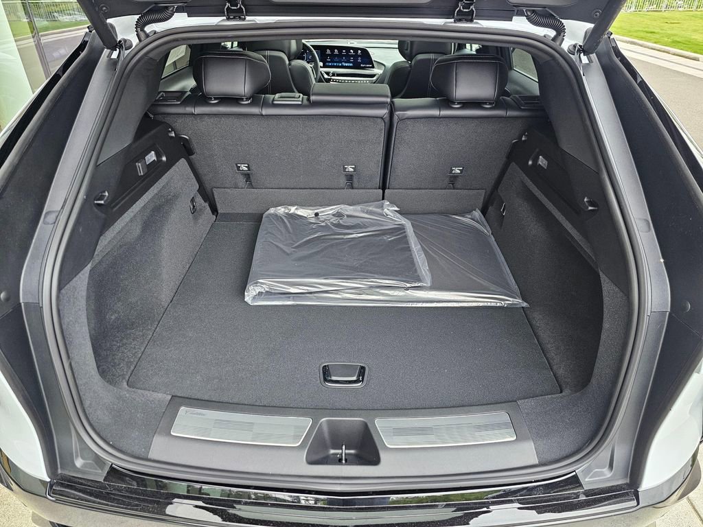 New 2026 Cadillac Lyriq Sport AWD/4WD image 13