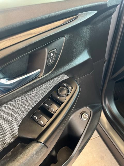 Used 2021 Chevrolet TrailBlazer LT w/ Sun and Liftgate Package FWD image 13