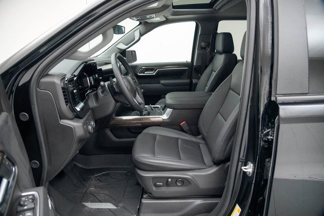 New 2025 Chevrolet Silverado 1500 RST w/ Redline Edition image 24