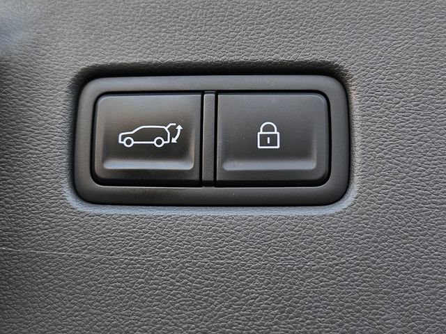 Used 2024 Hyundai Santa Fe Limited image 11