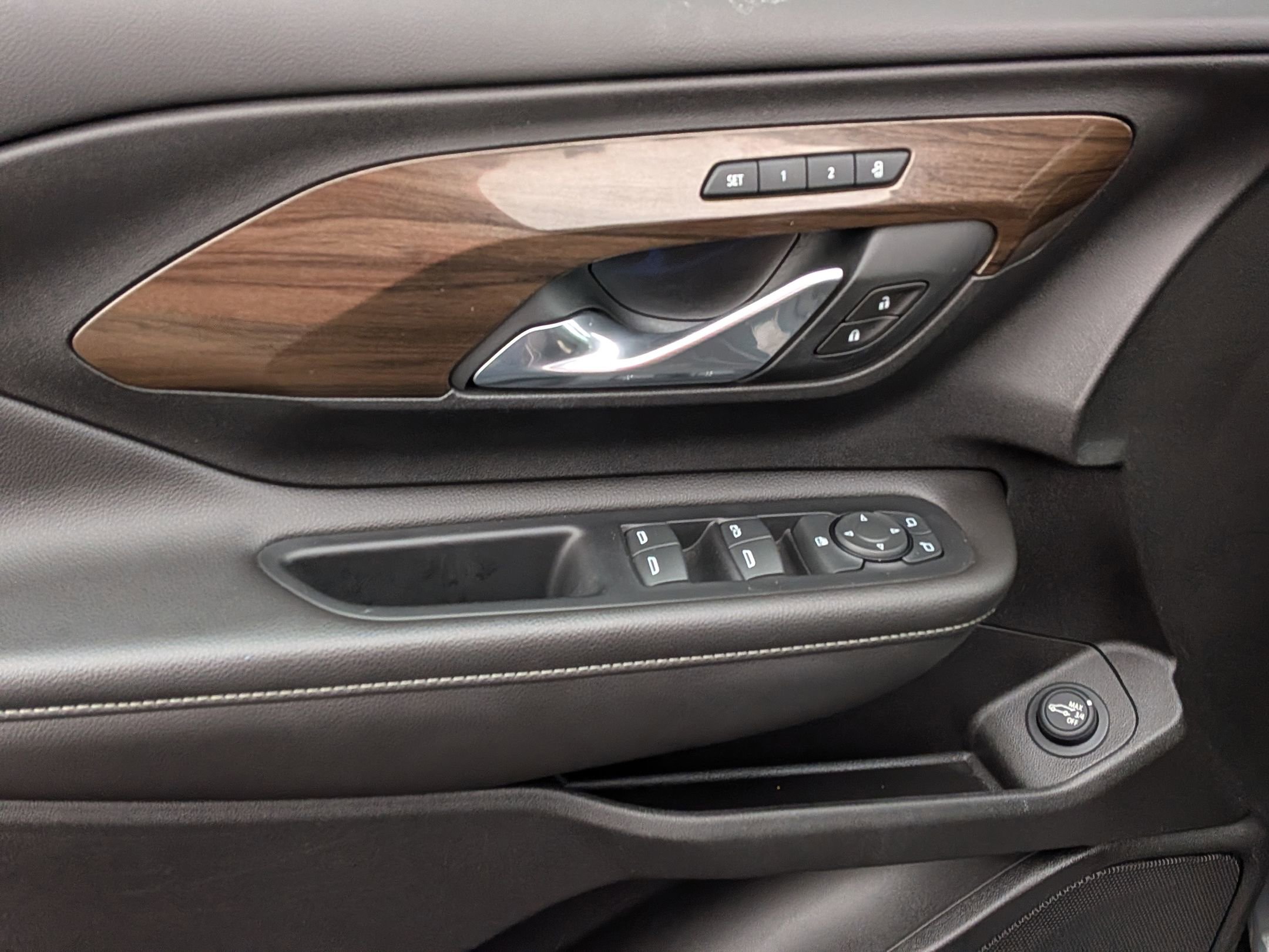 Certified 2020 GMC Terrain Denali w/ Denali Premium Package image 15