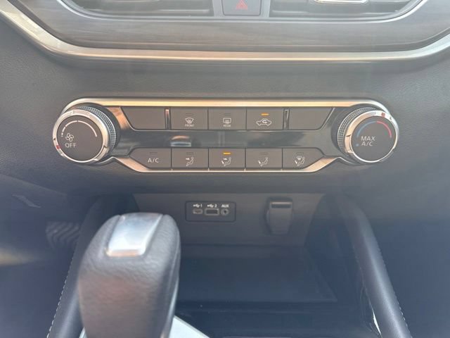 Used 2023 Nissan Altima 2.5 SV FWD image 17