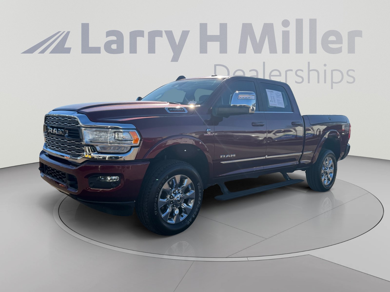Used 2024 RAM 2500 Limited AWD/4WD image 1