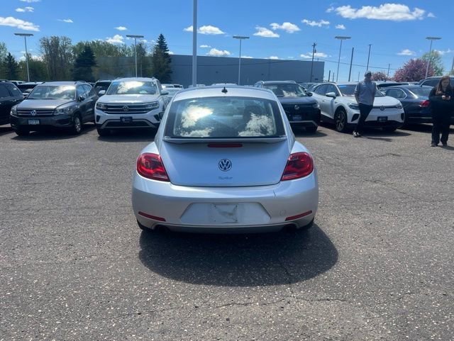Used 2012 Volkswagen Beetle 2.0T FWD image 6