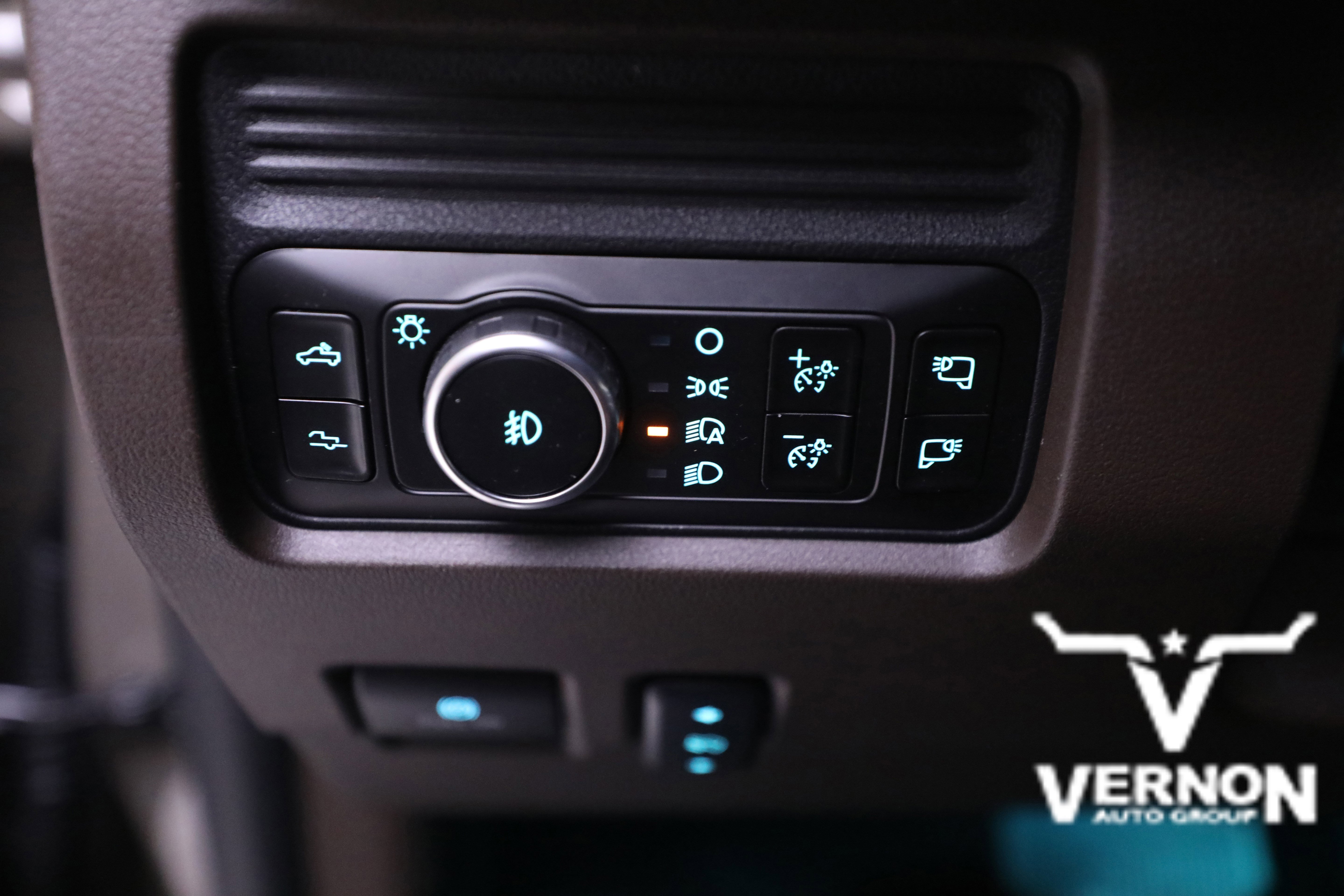 New 2026 Ford F250 King Ranch w/ Chrome Package image 17