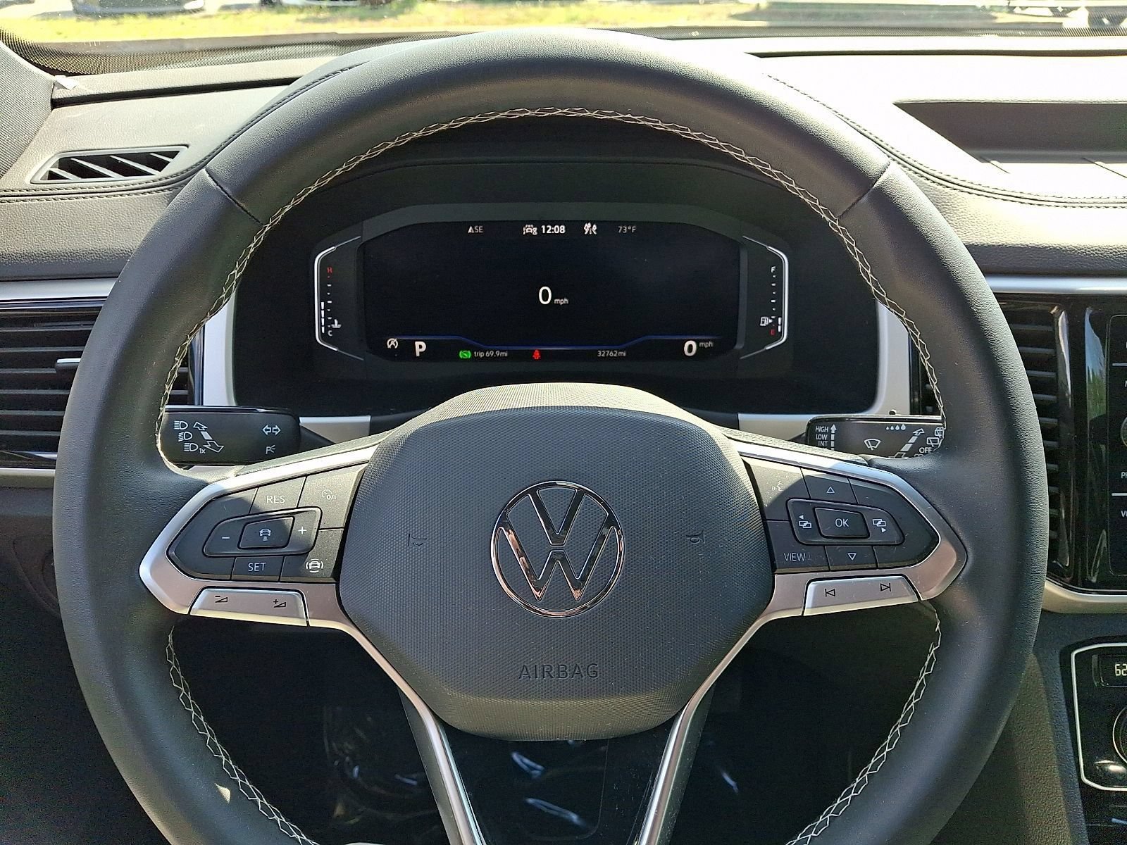 Used 2022 Volkswagen Atlas Cross Sport SE AWD/4WD image 19