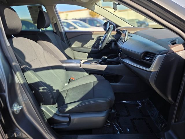 Used 2023 Nissan Rogue S image 10