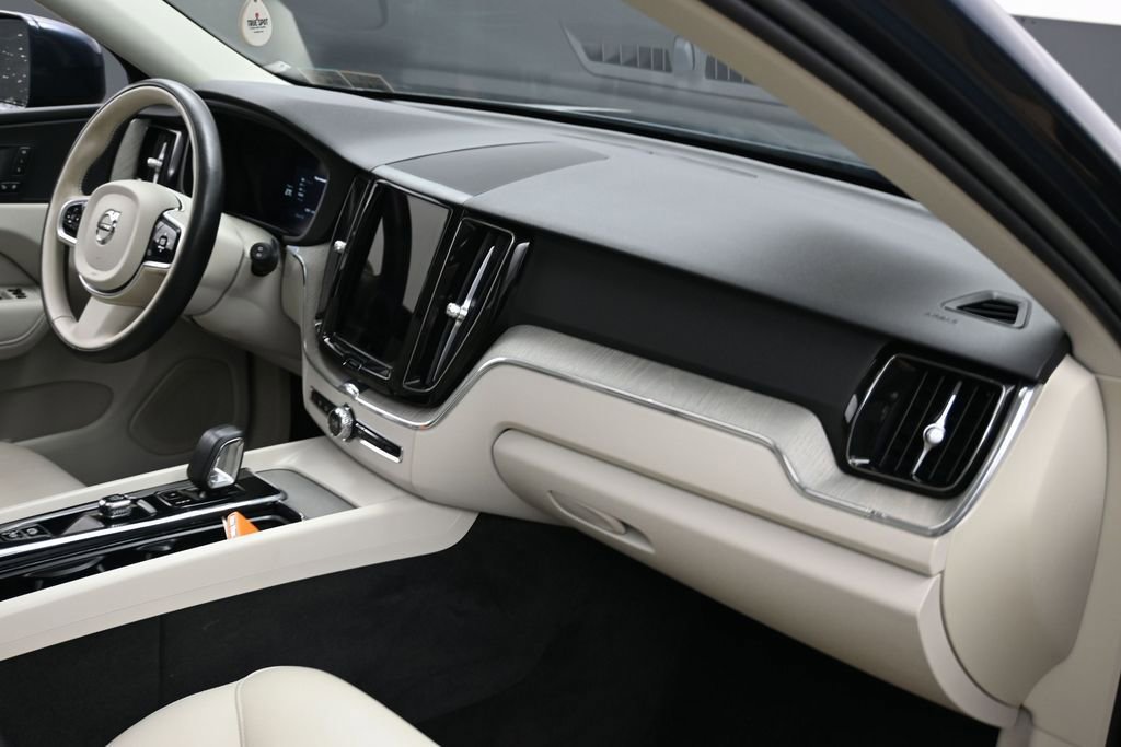 Used 2023 Volvo XC60 B5 Plus w/ Protection Package Premier image 34