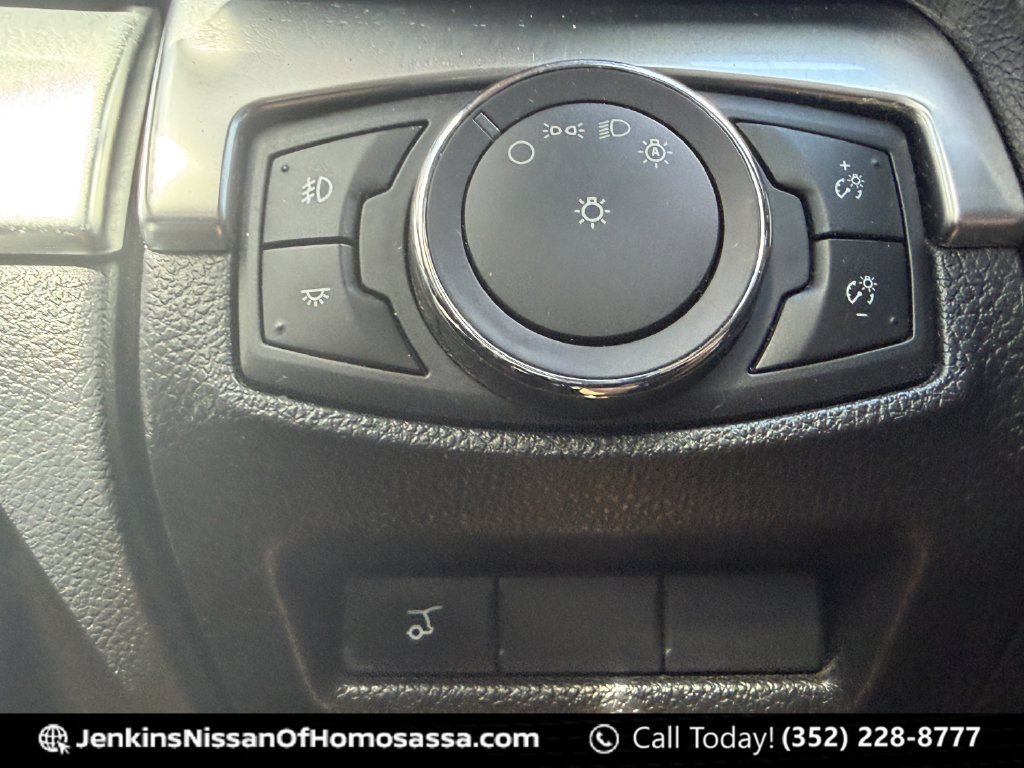 Used 2017 Ford Explorer Limited FWD image 42