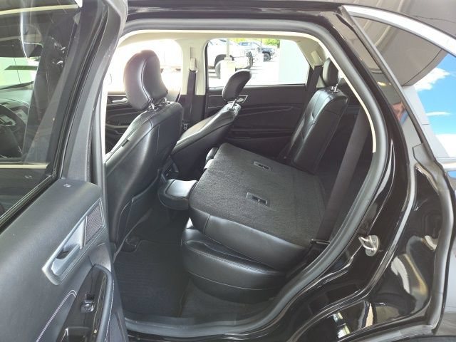 Used 2019 Ford Edge Titanium AWD/4WD image 44