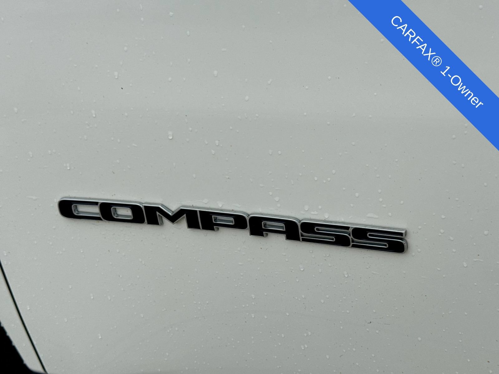 Used 2019 Jeep Compass Latitude w/ Cold Weather Group AWD/4WD image 15