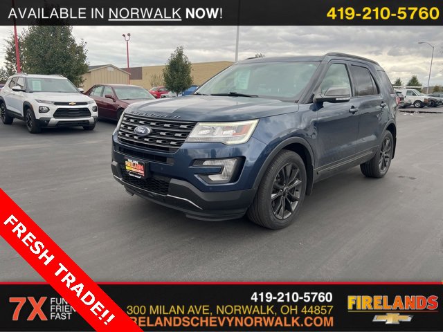 Used 2017 Ford Explorer XLT w/ XLT Appearance Package