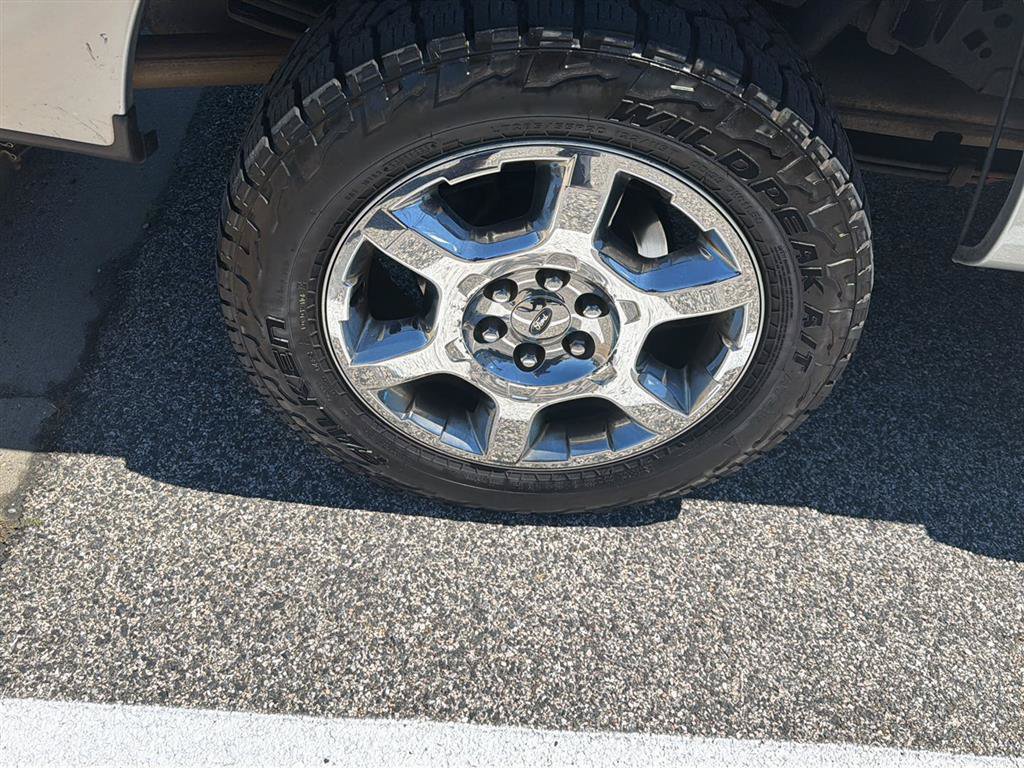 Used 2014 Ford F150 XLT w/ Equipment Group 302A Luxury AWD/4WD image 11