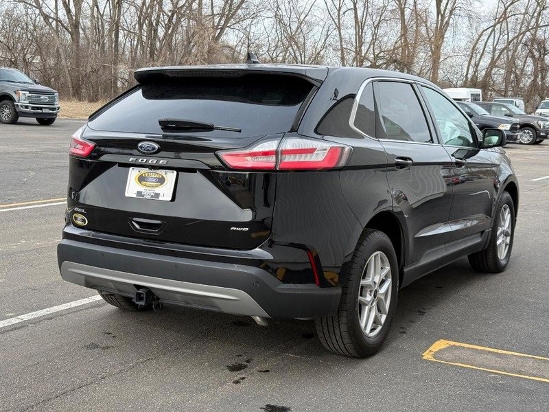 Certified 2024 Ford Edge SEL w/ Convenience Package image 6