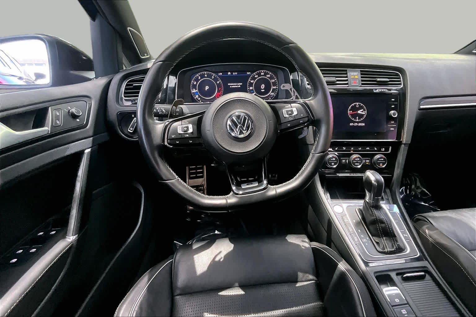 Used 2018 Volkswagen Golf R 4-Door AWD/4WD image 6