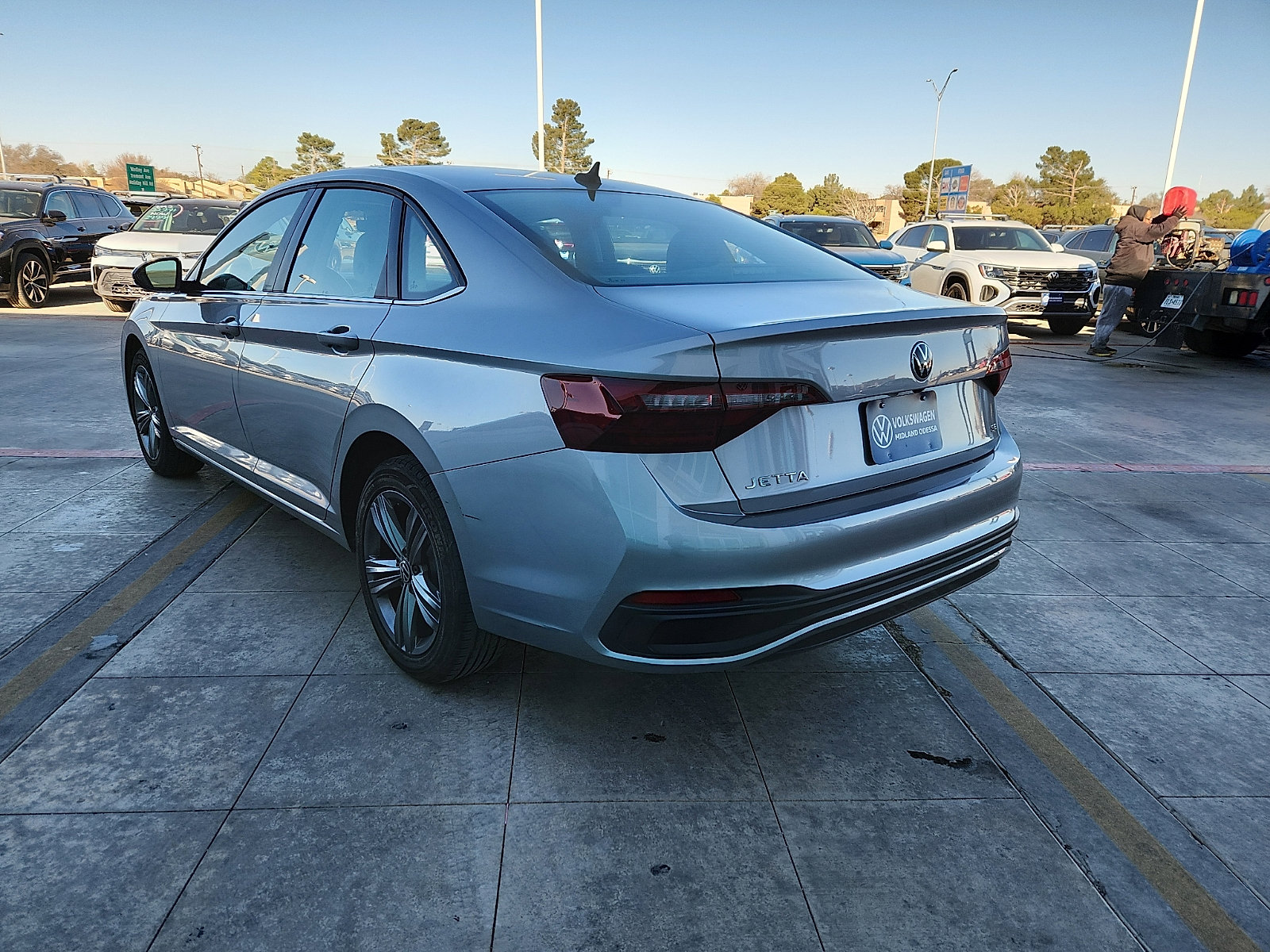 Certified 2024 Volkswagen Jetta SE image 5