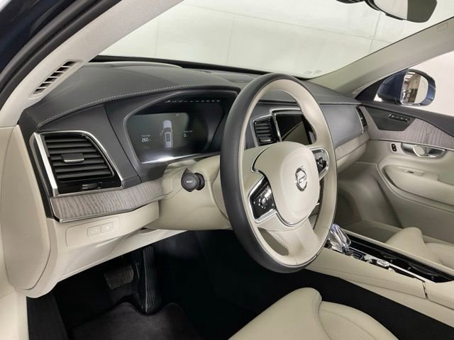 Certified 2024 Volvo XC90 T8 Ultimate w/ Protection Package Premier image 23