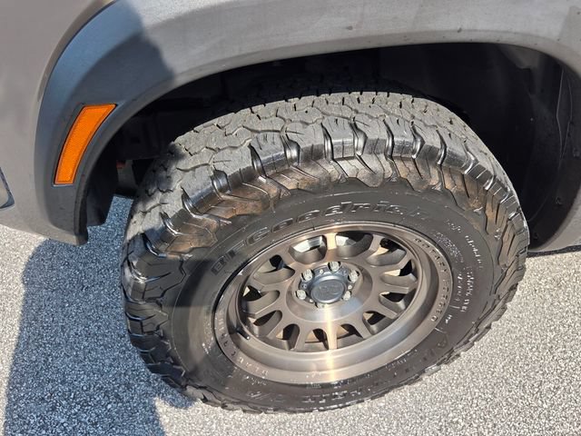 Used 2022 Nissan Frontier PRO-4X AWD/4WD image 11