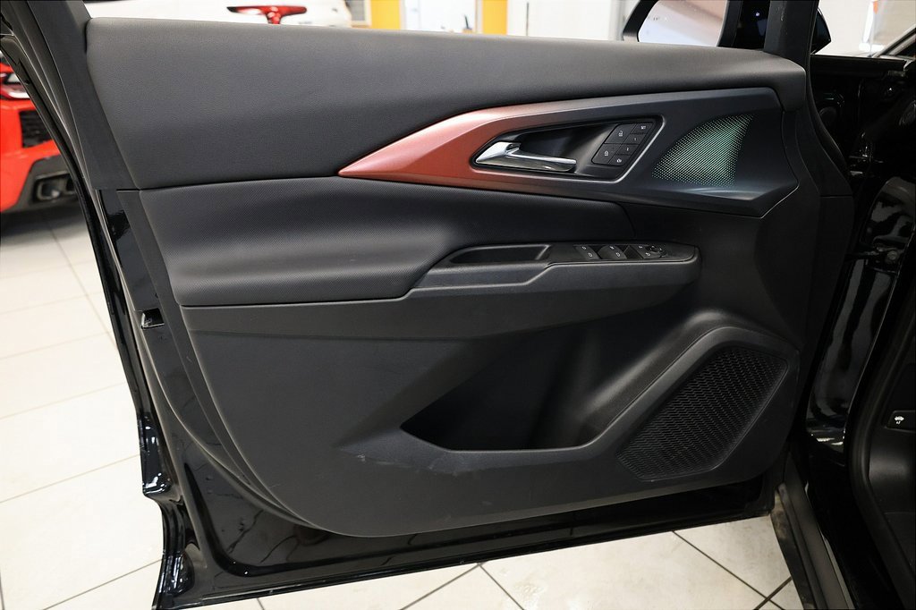 New 2025 Chevrolet Equinox EV RS w/ Convenience Package II image 13