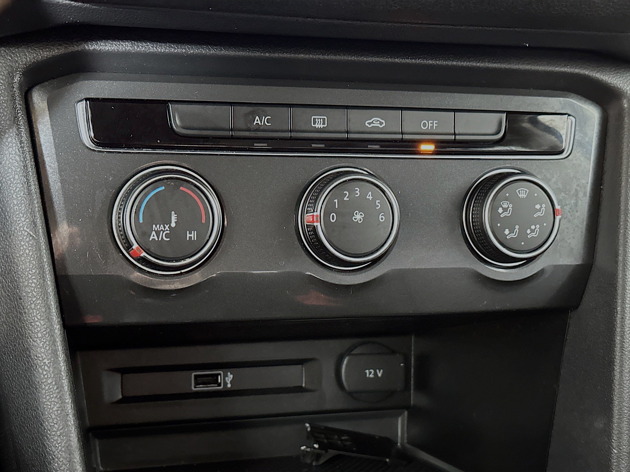 Used 2018 Volkswagen Tiguan S AWD/4WD image 15