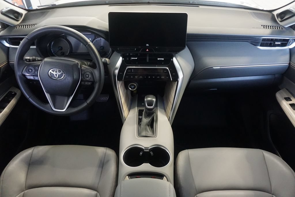 Certified 2024 Toyota Venza XLE AWD/4WD image 26