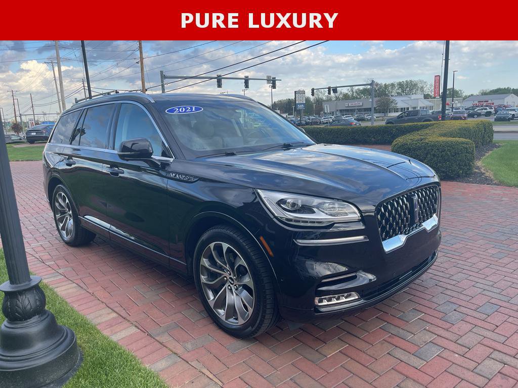 Used 2021 Lincoln Aviator Grand Touring w/ Equipment Group 302A AWD/4WD image 5