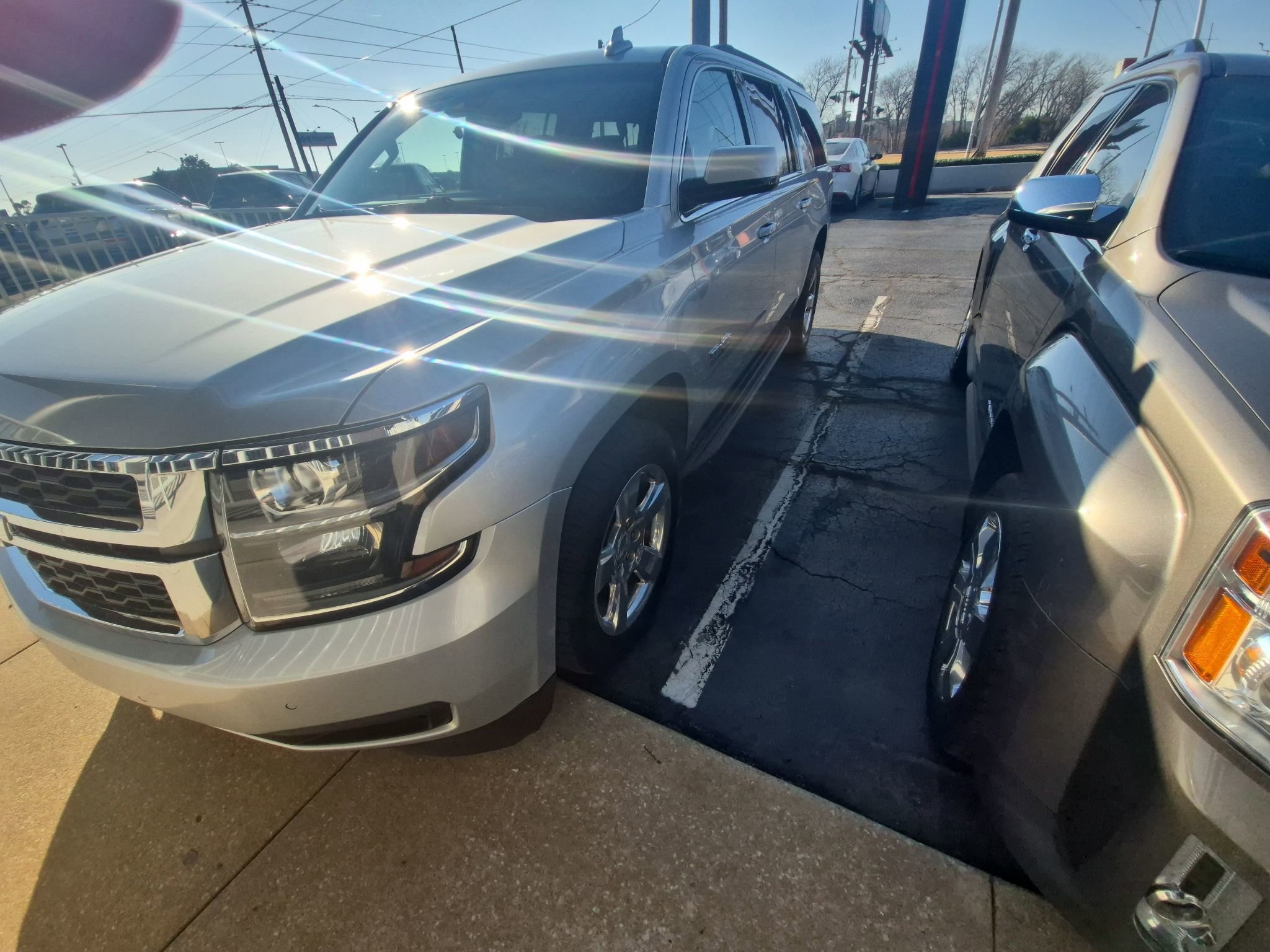 Used 2017 Chevrolet Suburban LT image 5