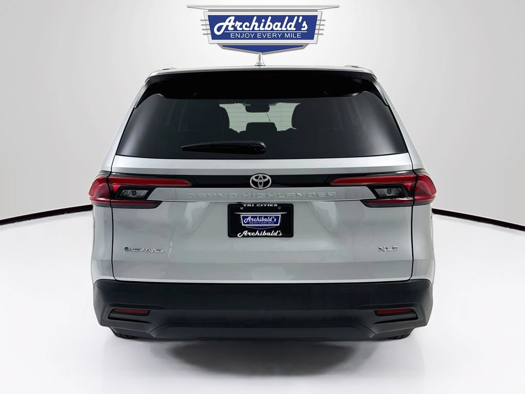 Used 2024 Toyota Grand Highlander AWD Hybrid image 7