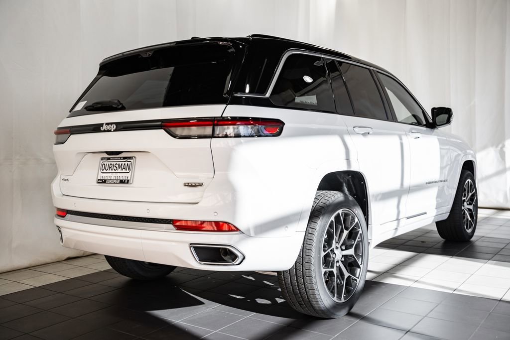 New 2025 Jeep Grand Cherokee Summit image 4