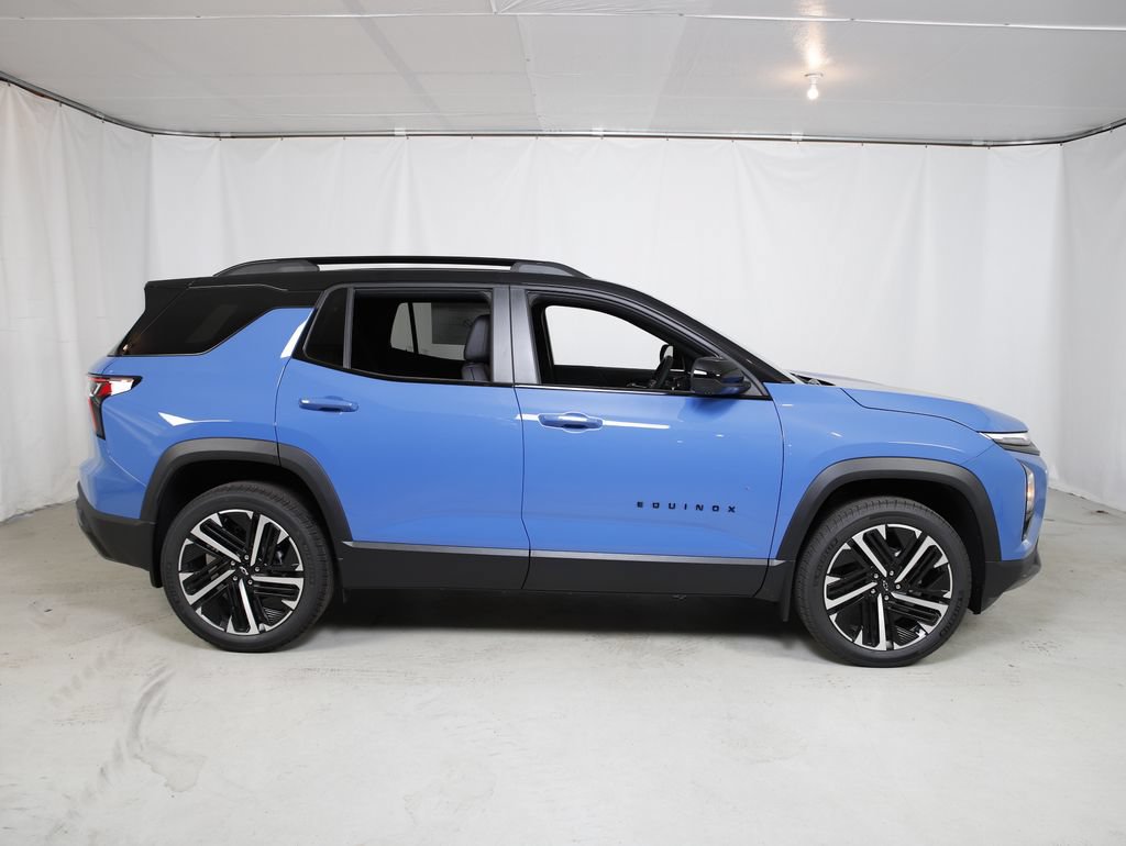 New 2027 Chevrolet Equinox RS w/ Safety and Technology Package AWD/4WD image 2