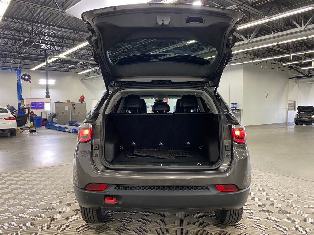 Used 2022 Jeep Compass Trailhawk w/ Trailhawk Convenience Group image 8