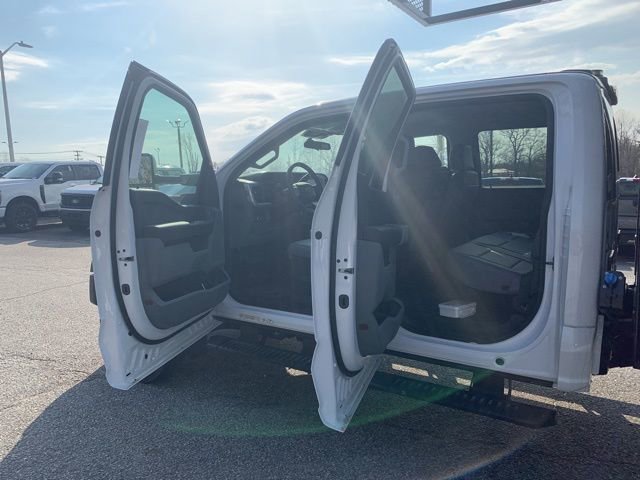 New 2024 Ford F550 4x4 Crew Cab Super Duty image 16