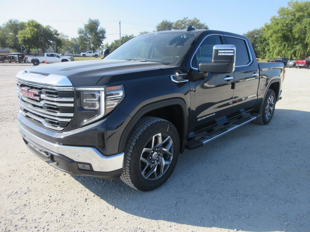 New 2026 GMC Sierra 1500 SLT w/ SLT Premium Plus Package image 11