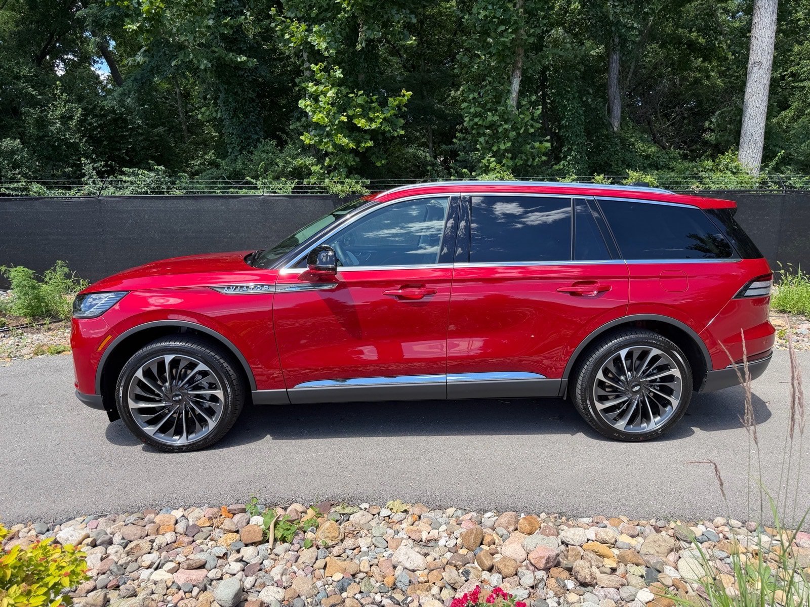 New 2026 Lincoln Aviator Reserve AWD/4WD image 2