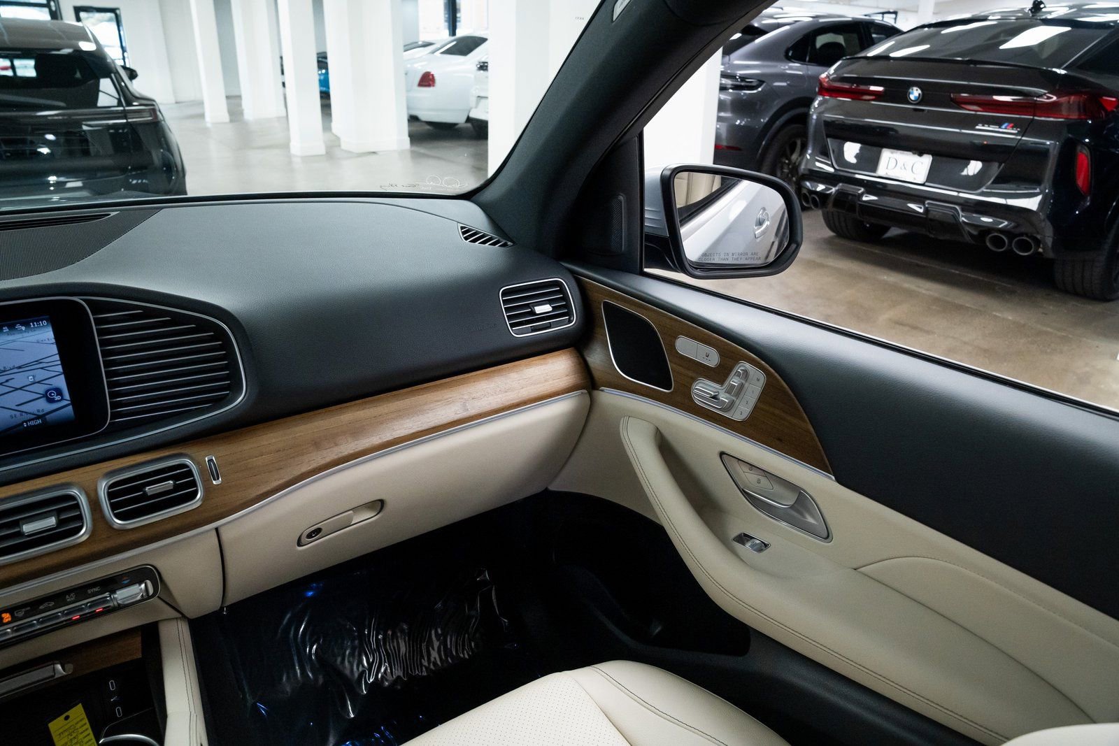 Used 2024 Mercedes-Benz GLE 350 4MATIC image 11