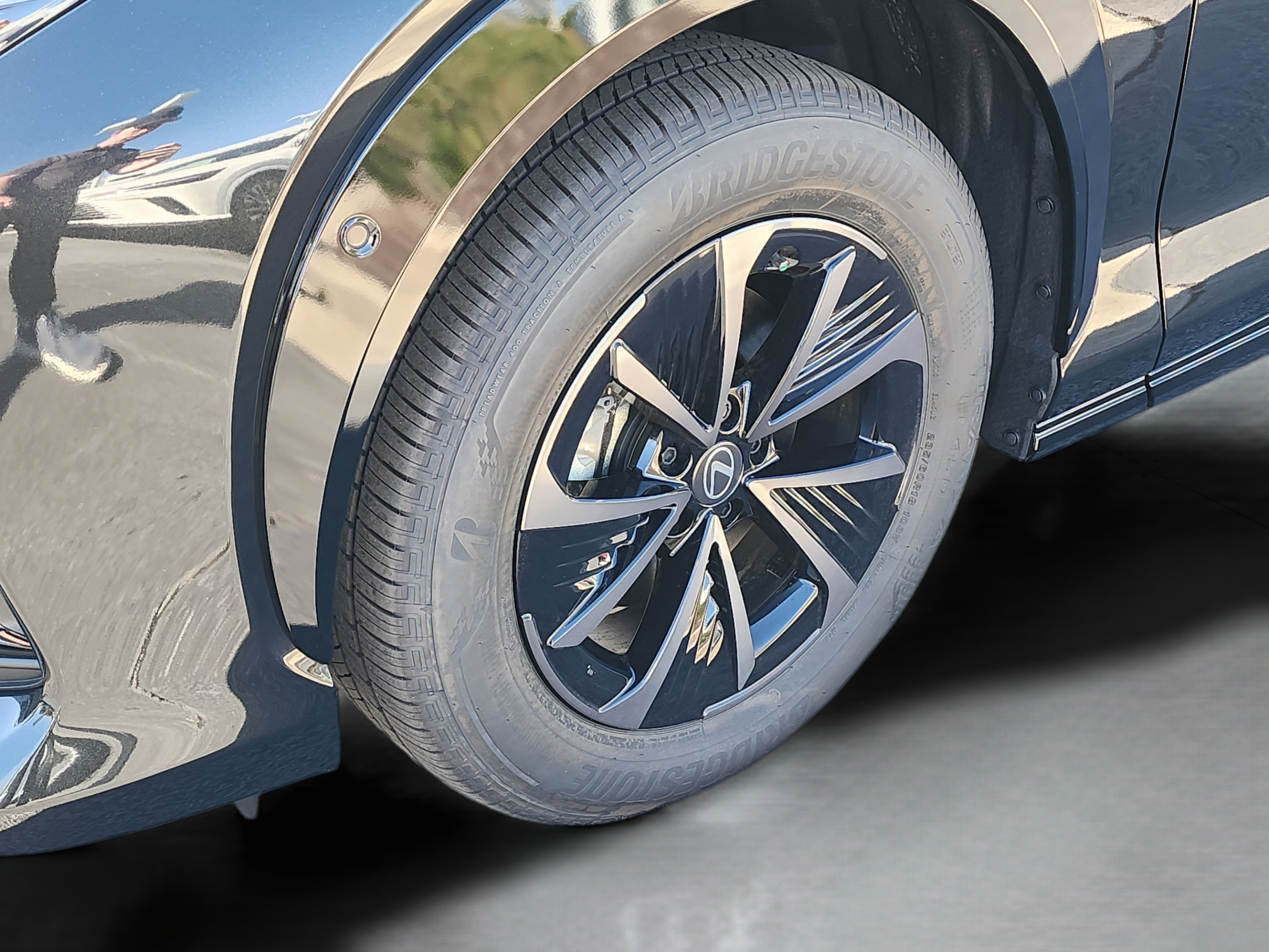 New 2026 Lexus RZ 350e 2WD w/ Convenience Package image 10