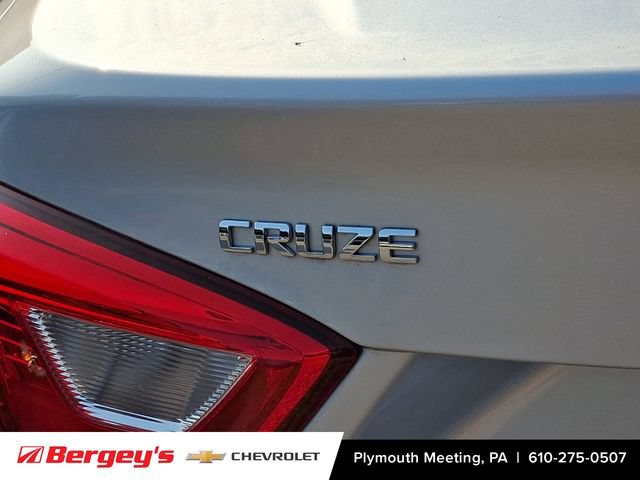Used 2019 Chevrolet Cruze LT w/ LT Fleet Convenience Package FWD image 32