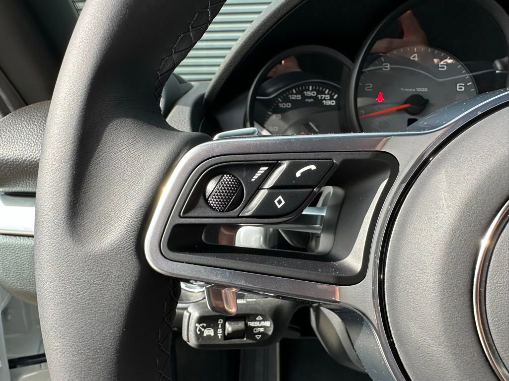 Used 2025 Porsche 718 Boxster S image 18