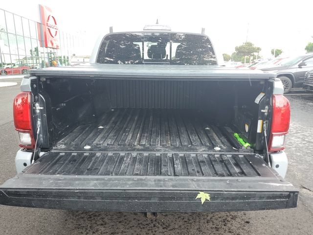 Used 2019 Toyota Tacoma TRD Sport w/ Technology Package AWD/4WD image 8