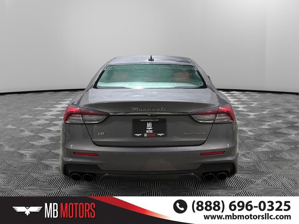 Used 2022 Maserati Quattroporte Modena Q4 image 4