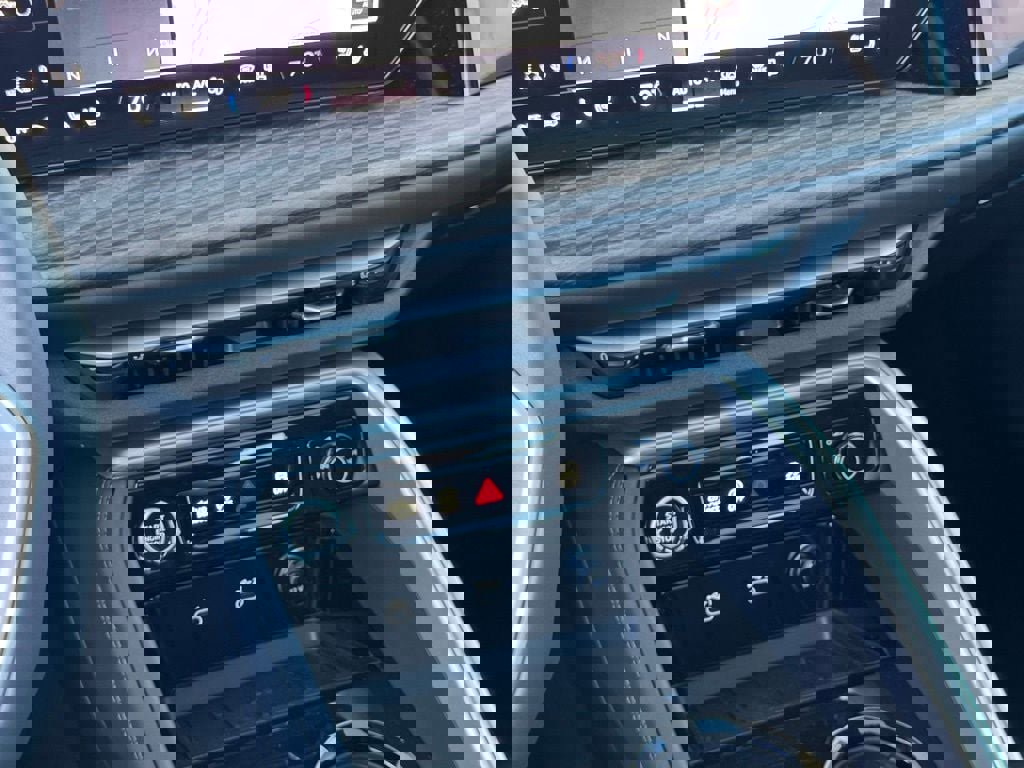 New 2025 Audi Q5 Prestige image 38