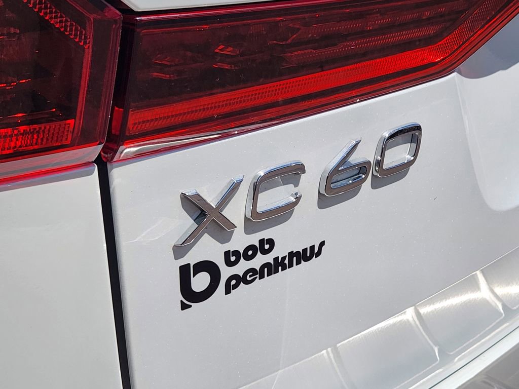 New 2026 Volvo XC60 B5 Plus w/ Protection Package Premier AWD/4WD image 31