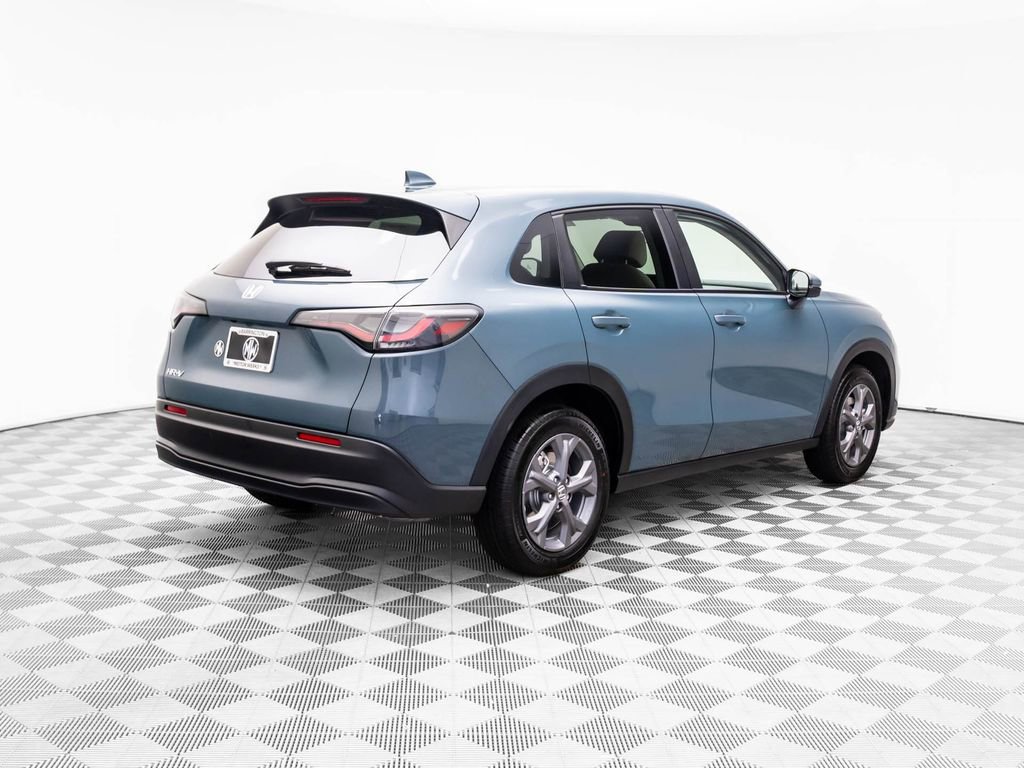 Used 2026 Honda HR-V LX image 5