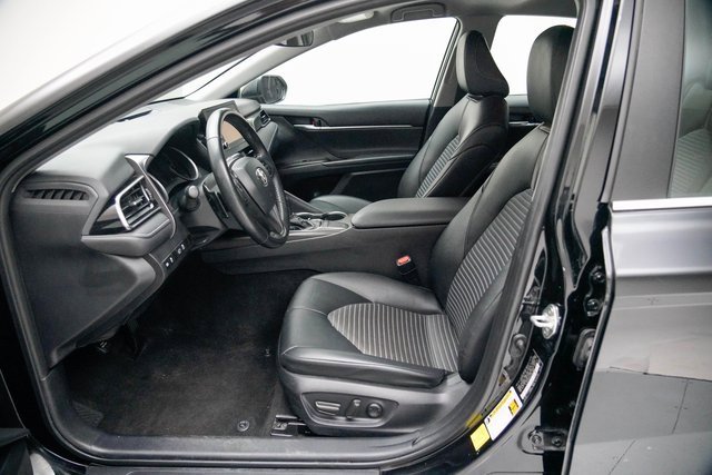 Used 2023 Toyota Camry SE image 23