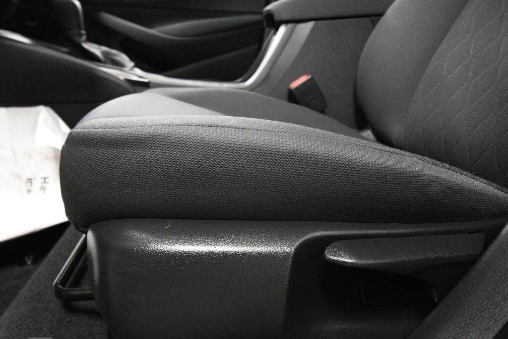 Certified 2024 Toyota Corolla LE image 10