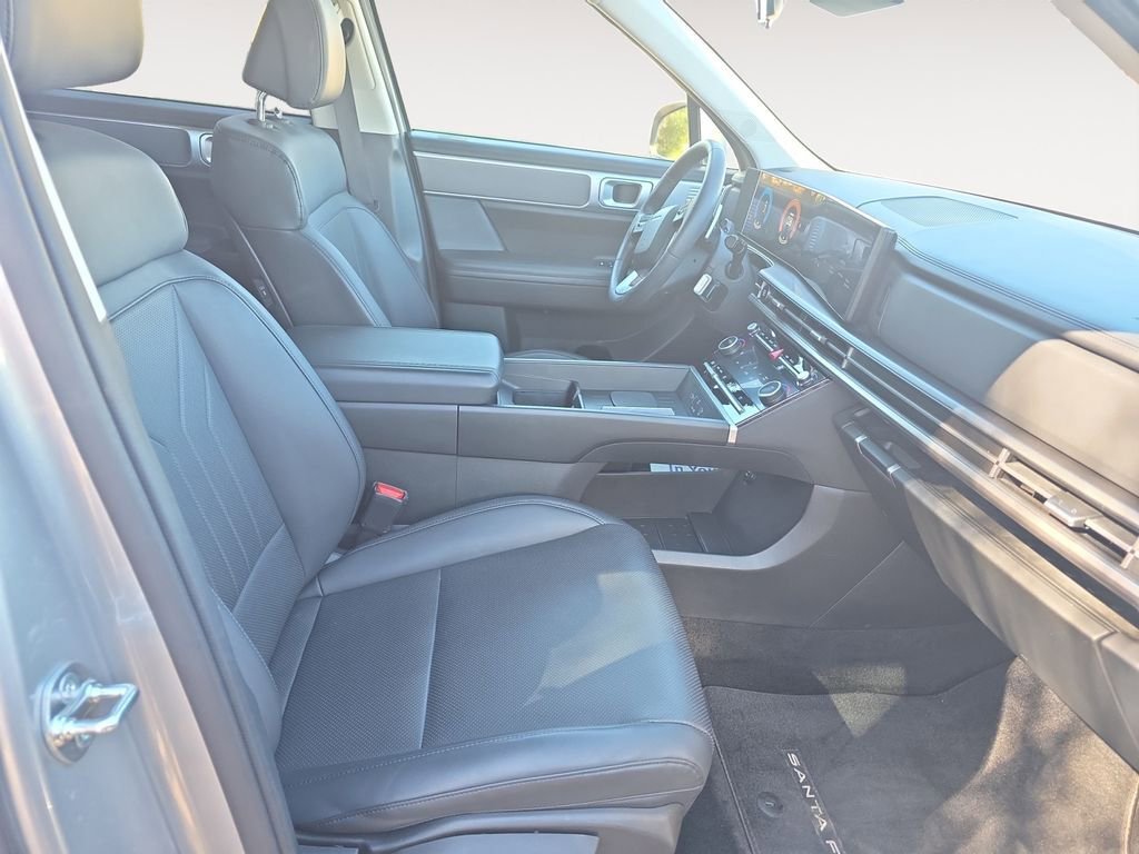 Used 2024 Hyundai Santa Fe SEL image 15