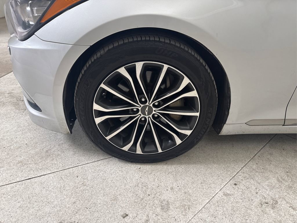 Used 2015 Hyundai Genesis 3.8 w/ Option Group 03 image 15