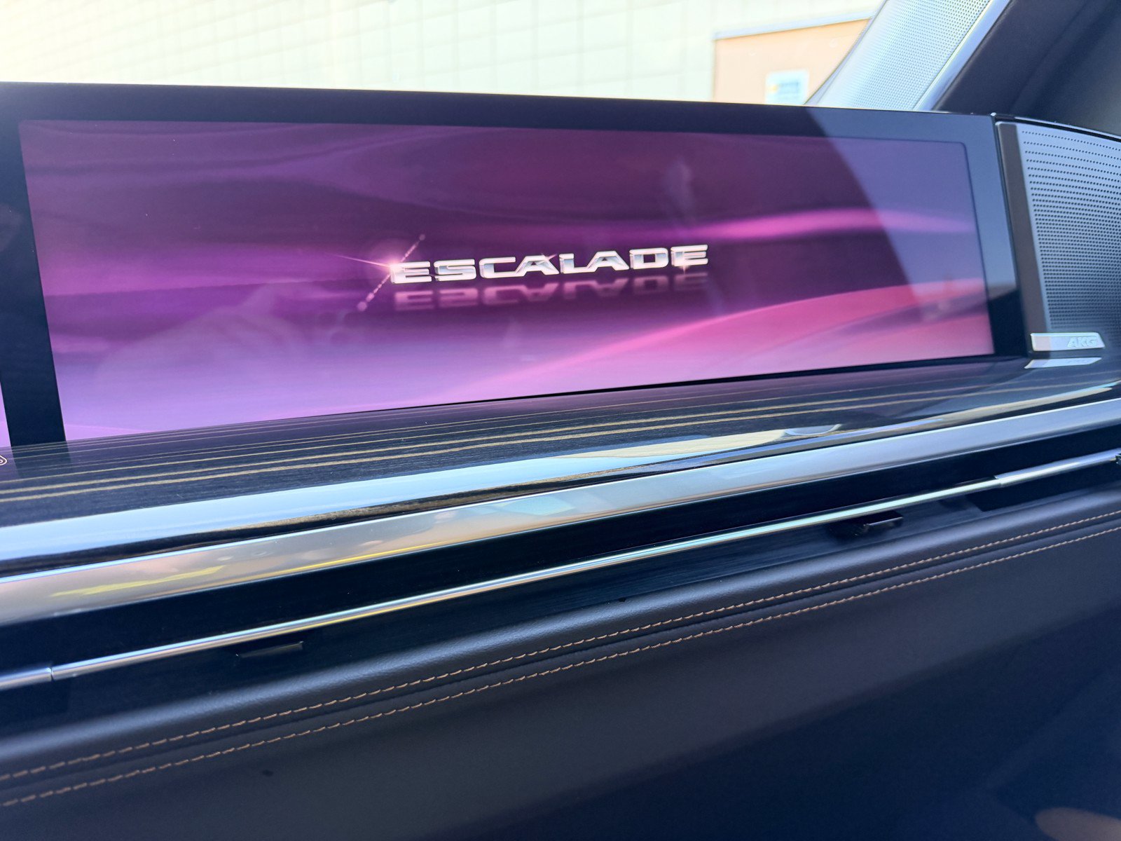 Used 2026 Cadillac Escalade Luxury w/ Touring Package AWD/4WD image 11