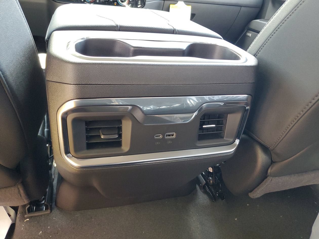New 2026 GMC Sierra 1500 SLT w/ SLT Premium Package RWD image 17