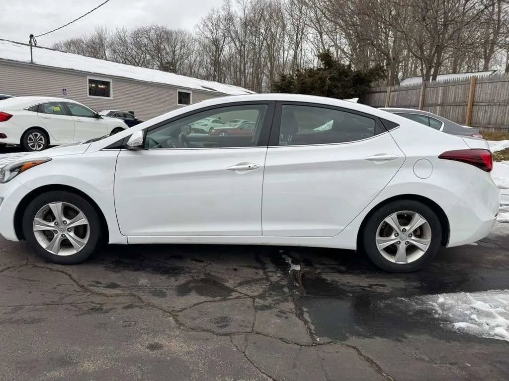Used 2016 Hyundai Elantra Value Edition image 9